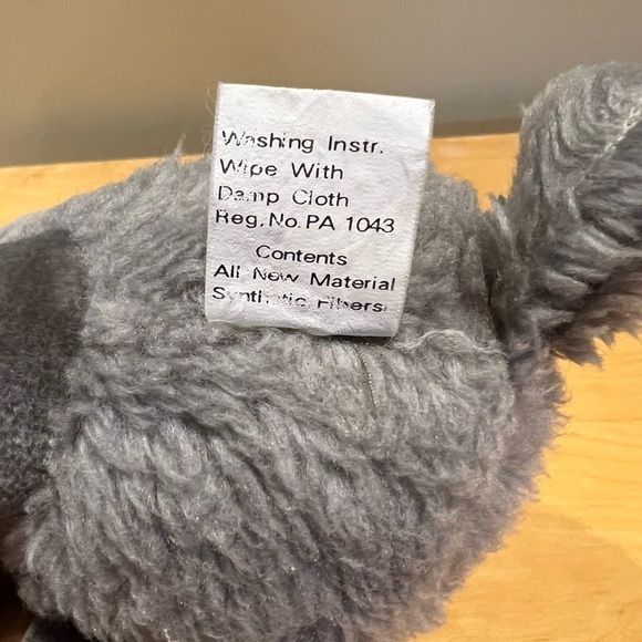 VINTAGE 1983 Graphics International Plush Gray Sheep-Lamb with Violet Eyes 9” - Picture 9 of 9